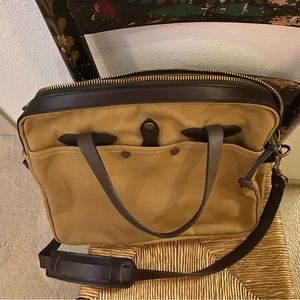 Filson Bag - Filson's Original Briefcase / Messenger Bag NWOT